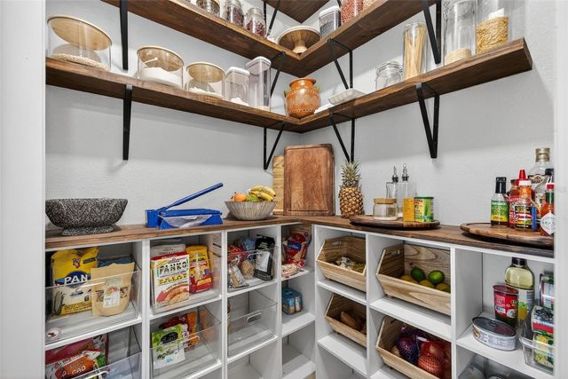 509 ARBEQUINA COURT, Plant City, FL 33566