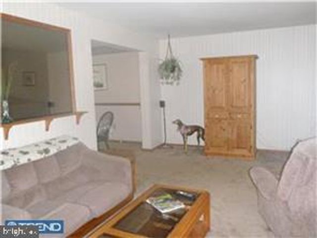 12 STOWE CT, Sicklerville, NJ 08081