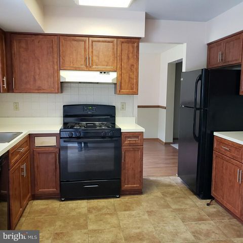 12 STOWE CT, Sicklerville, NJ 08081