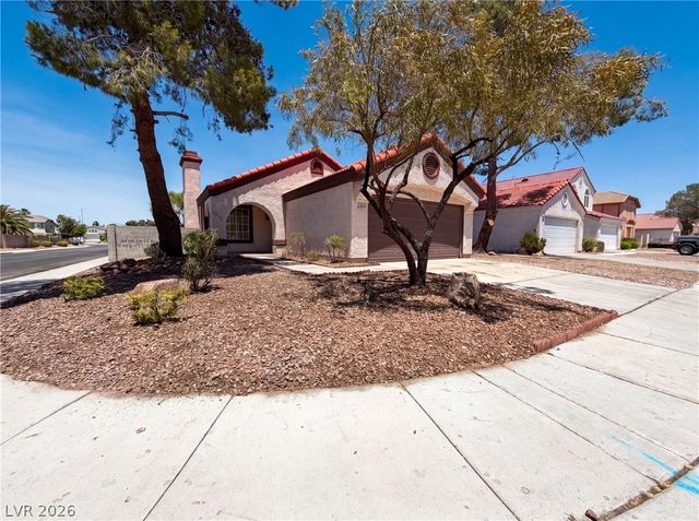 6212 Warm River Road, Las Vegas, NV 89108