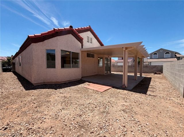6212 Warm River Road, Las Vegas, NV 89108