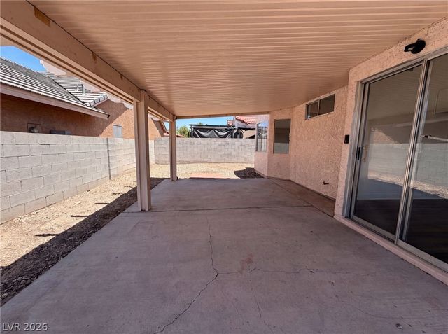 6212 Warm River Road, Las Vegas, NV 89108