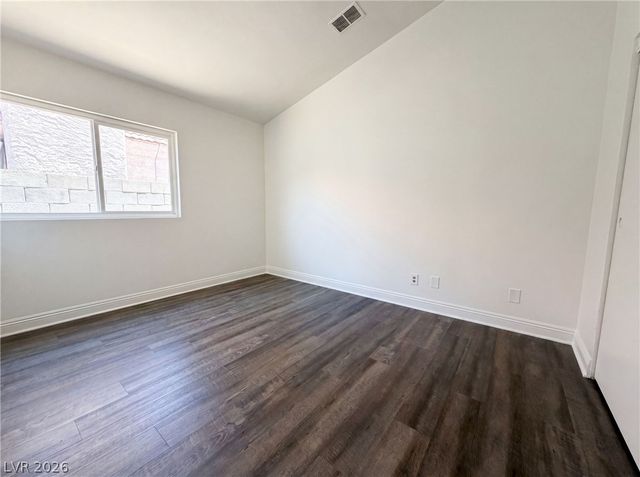 6212 Warm River Road, Las Vegas, NV 89108