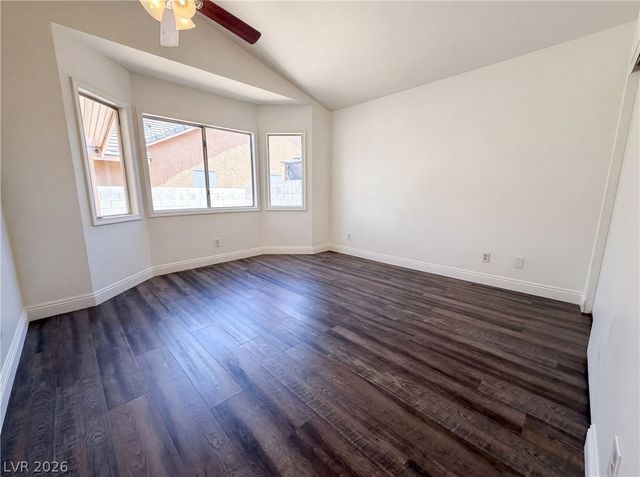 6212 Warm River Road, Las Vegas, NV 89108