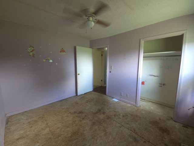 2455 Outlaw Rd, Woodlawn, TN 37191