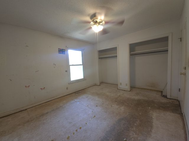 2455 Outlaw Rd, Woodlawn, TN 37191