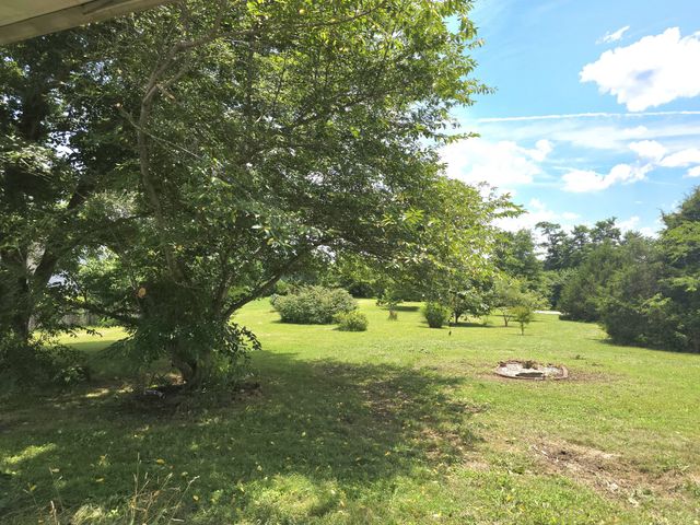 2455 Outlaw Rd, Woodlawn, TN 37191