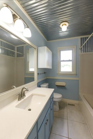 2455 Outlaw Rd, Woodlawn, TN 37191