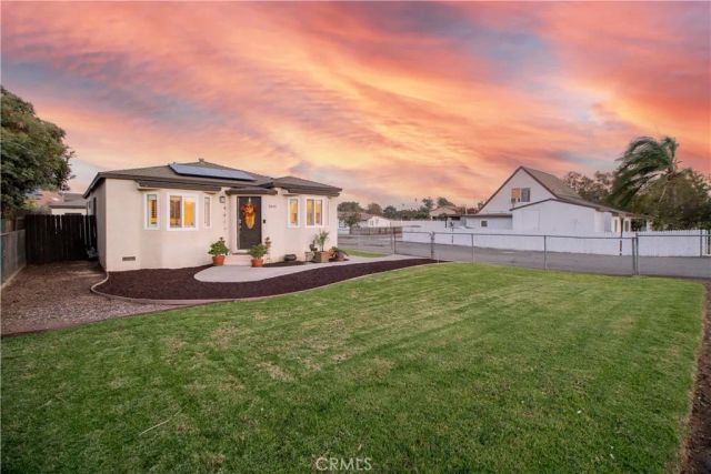 5345 La Sierra Avenue, Riverside, CA 92505