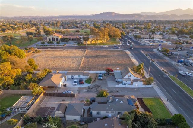 5345 La Sierra Avenue, Riverside, CA 92505
