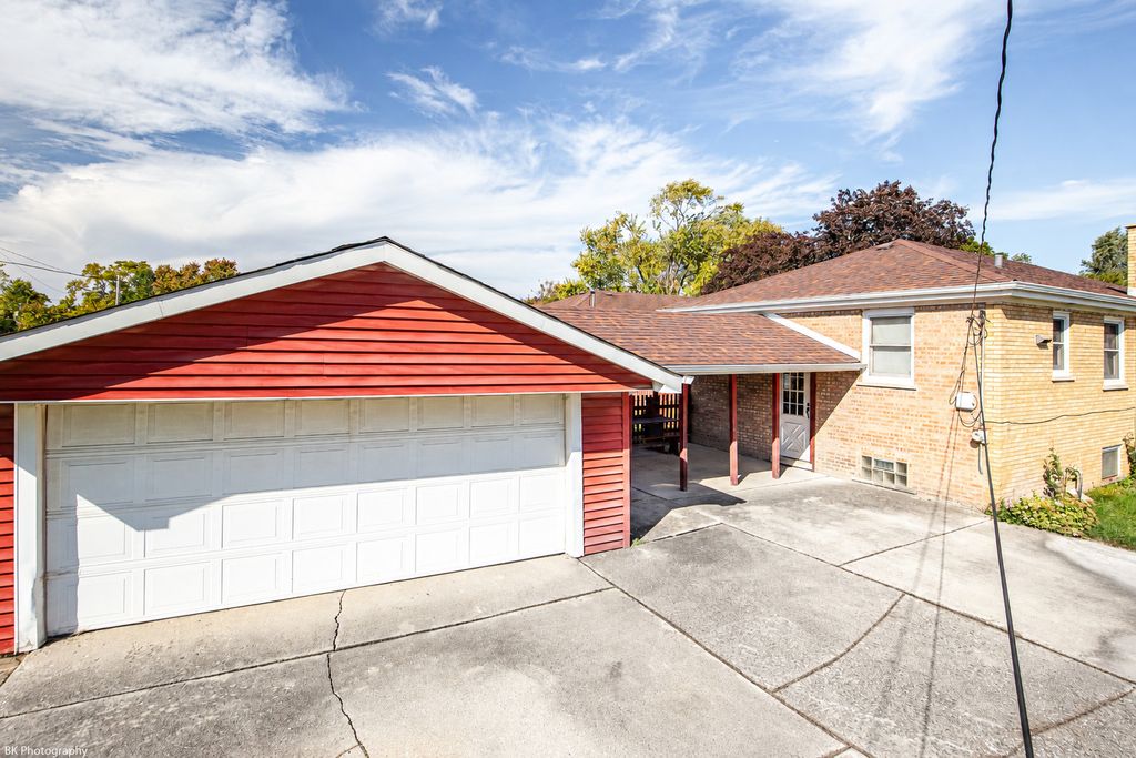 5101 W 83rd Street, Burbank, IL 60459 — photo 2
