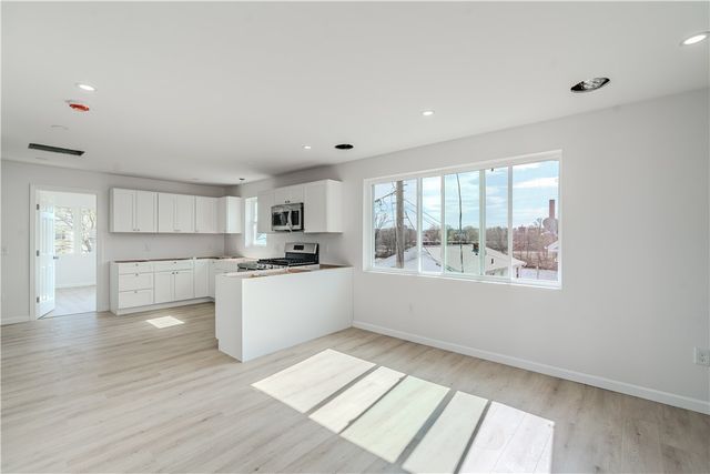 31 Newbury Street, Providence, RI 02904