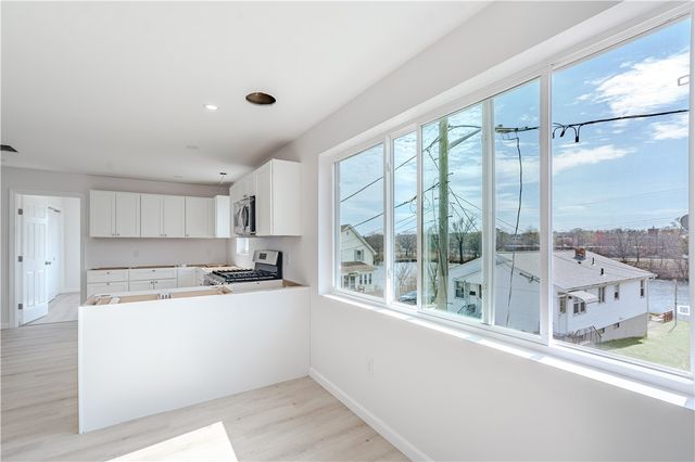 31 Newbury Street, Providence, RI 02904