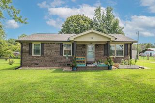 530 Davis St, Smithville, TN 37166