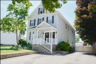 655 Stevens 1, Lowell, MA 01851