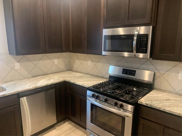 6511 Wenlock Drive, Houston, TX 77048