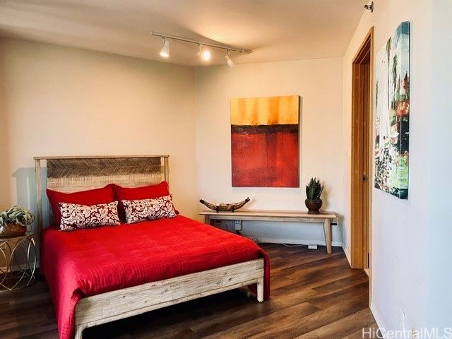 1888 Kalakaua Avenue 1806, Honolulu, HI 96815