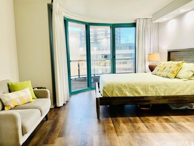 1888 Kalakaua Avenue 1806, Honolulu, HI 96815