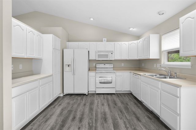 2454 Casper Street, Kalamazoo, MI 49048
