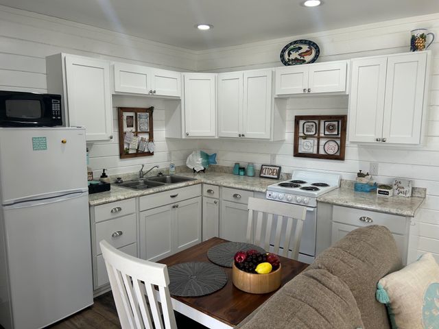 500 Washington, Avinger, TX 75630