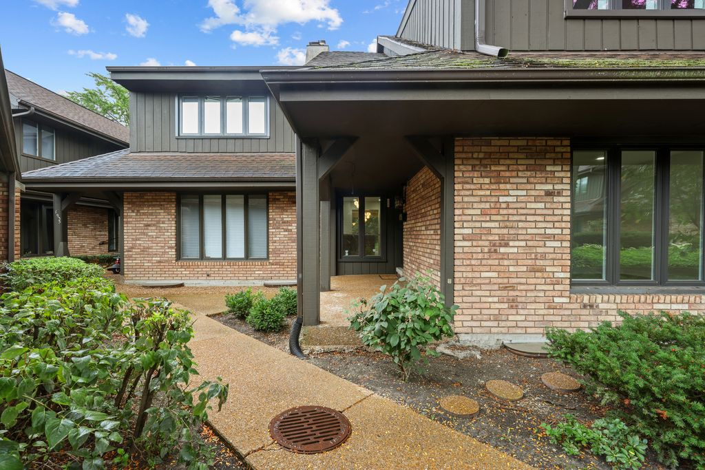 1935 Mission Hills Lane, Northbrook, IL 60062 — photo 2