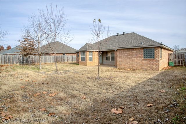 827 Laurel Way, Alma, AR 72921