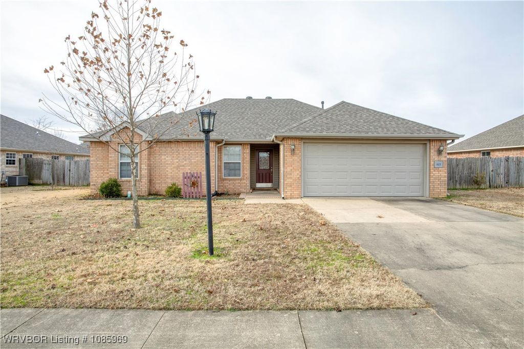 827 Laurel Way, Alma, AR 72921