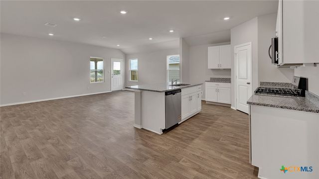 322 HODGES Street, Maxwell, TX 78656