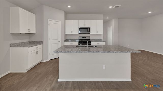 322 HODGES Street, Maxwell, TX 78656