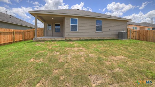 322 HODGES Street, Maxwell, TX 78656