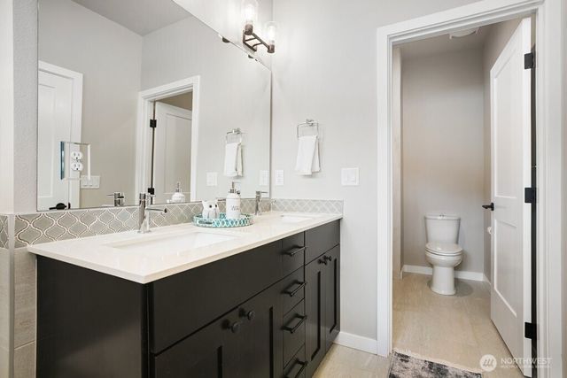 1058 Cabin Creek Lane SW, Issaquah, WA 98027