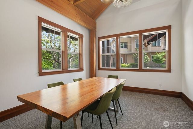 1058 Cabin Creek Lane SW, Issaquah, WA 98027