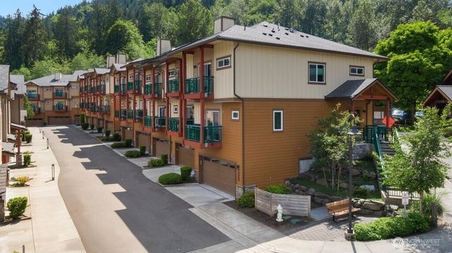 1058 Cabin Creek Lane SW, Issaquah, WA 98027