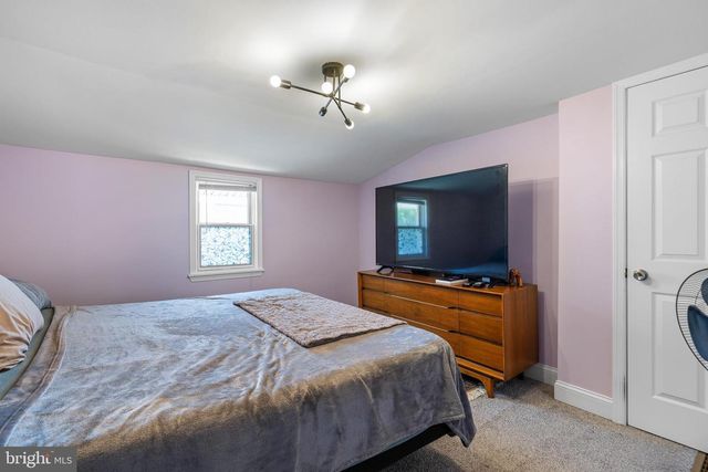 2404 LINCOLN AVE, Claymont, DE 19703