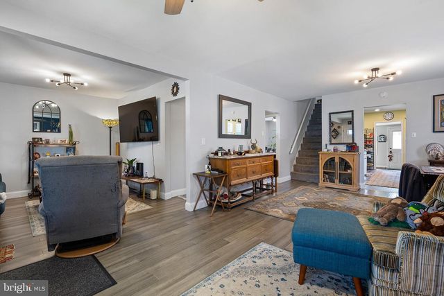 2404 LINCOLN AVE, Claymont, DE 19703