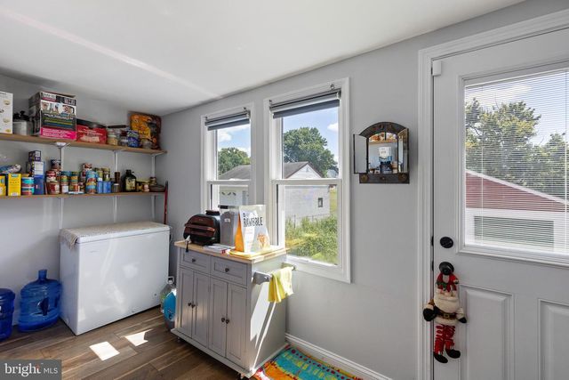 2404 LINCOLN AVE, Claymont, DE 19703
