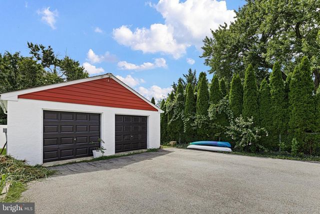 2404 LINCOLN AVE, Claymont, DE 19703