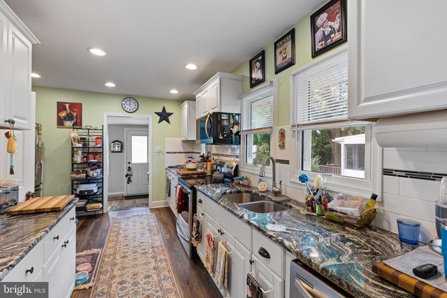 2404 LINCOLN AVE, Claymont, DE 19703