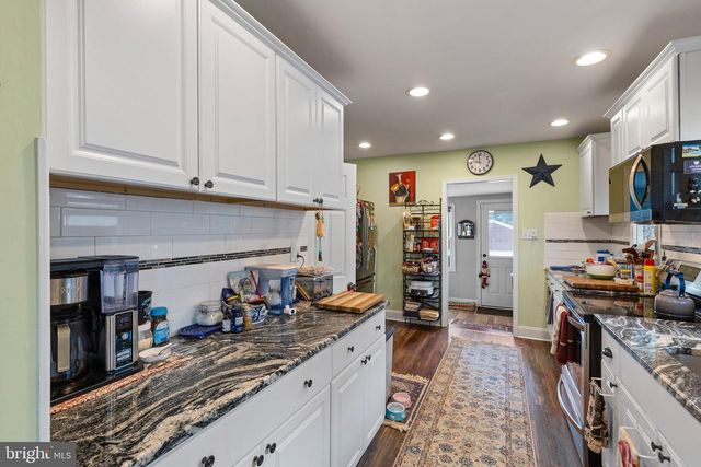 2404 LINCOLN AVE, Claymont, DE 19703