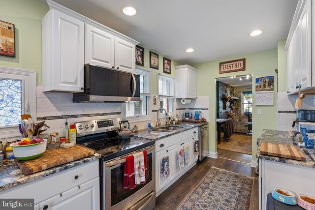 2404 LINCOLN AVE, Claymont, DE 19703