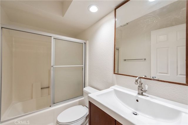 1704 Bridgeport, West Covina, CA 91791