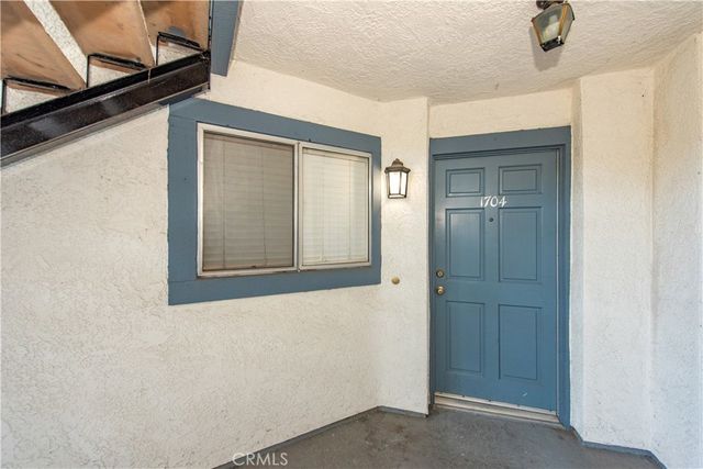 1704 Bridgeport, West Covina, CA 91791