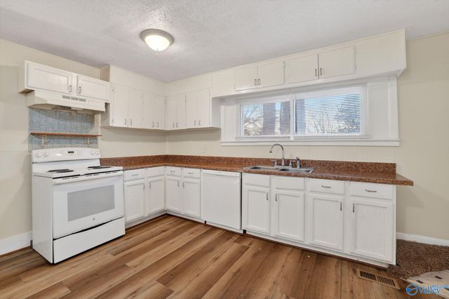 1711 Brandon Town Road NW, Huntsville, AL 35816