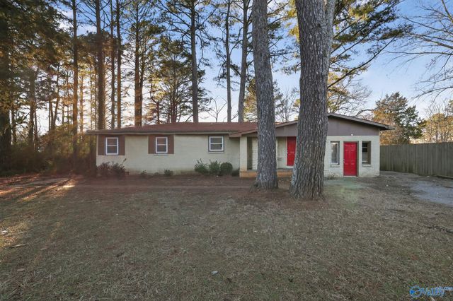 1711 Brandon Town Road NW, Huntsville, AL 35816