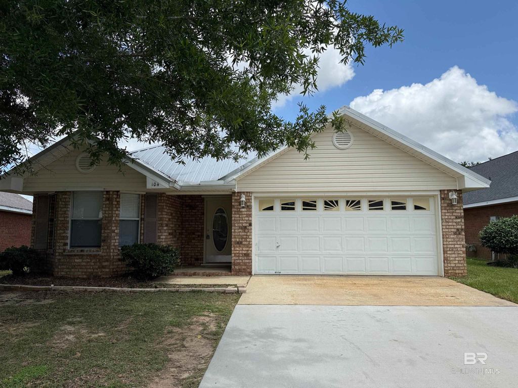 104 Kemper Lane, Fairhope, AL 36532