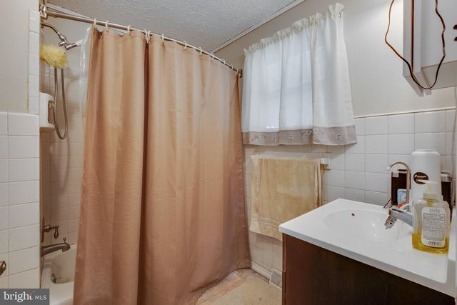 400 HULME ST, Burlington, NJ 08016