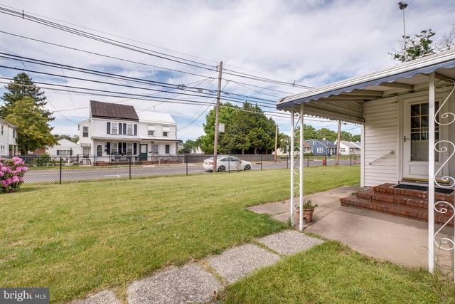 400 HULME ST, Burlington, NJ 08016
