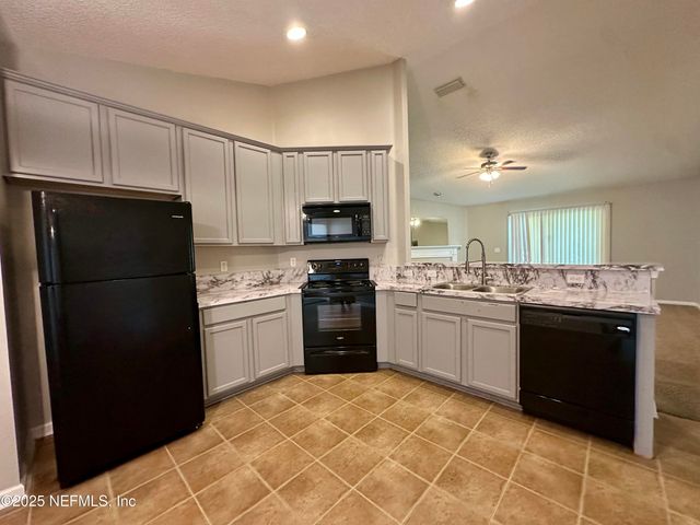 6764 GENTLE OAKS Drive, Jacksonville, FL 32244