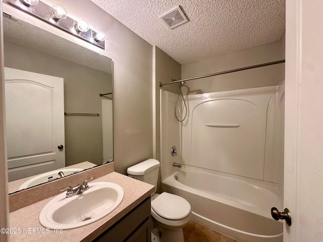 6764 GENTLE OAKS Drive, Jacksonville, FL 32244