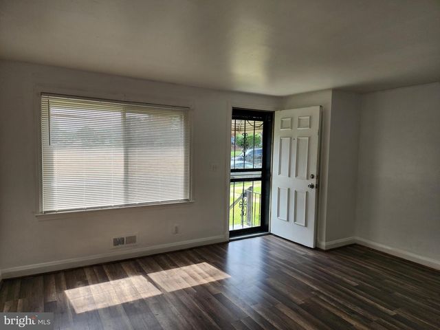 3654 CHESTERFIELD AVE, Baltimore, MD 21213